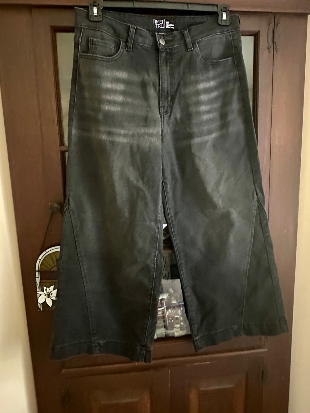 Time and Tru High Rise Wide Leg Cropped Jeans
